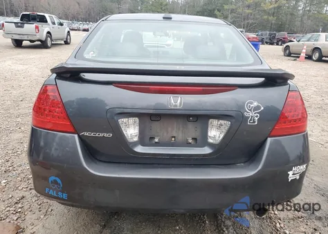 2007 Honda Accord 2.4 Ex z USA, uszkodzony, nr VIN 1HGCM56877A204411